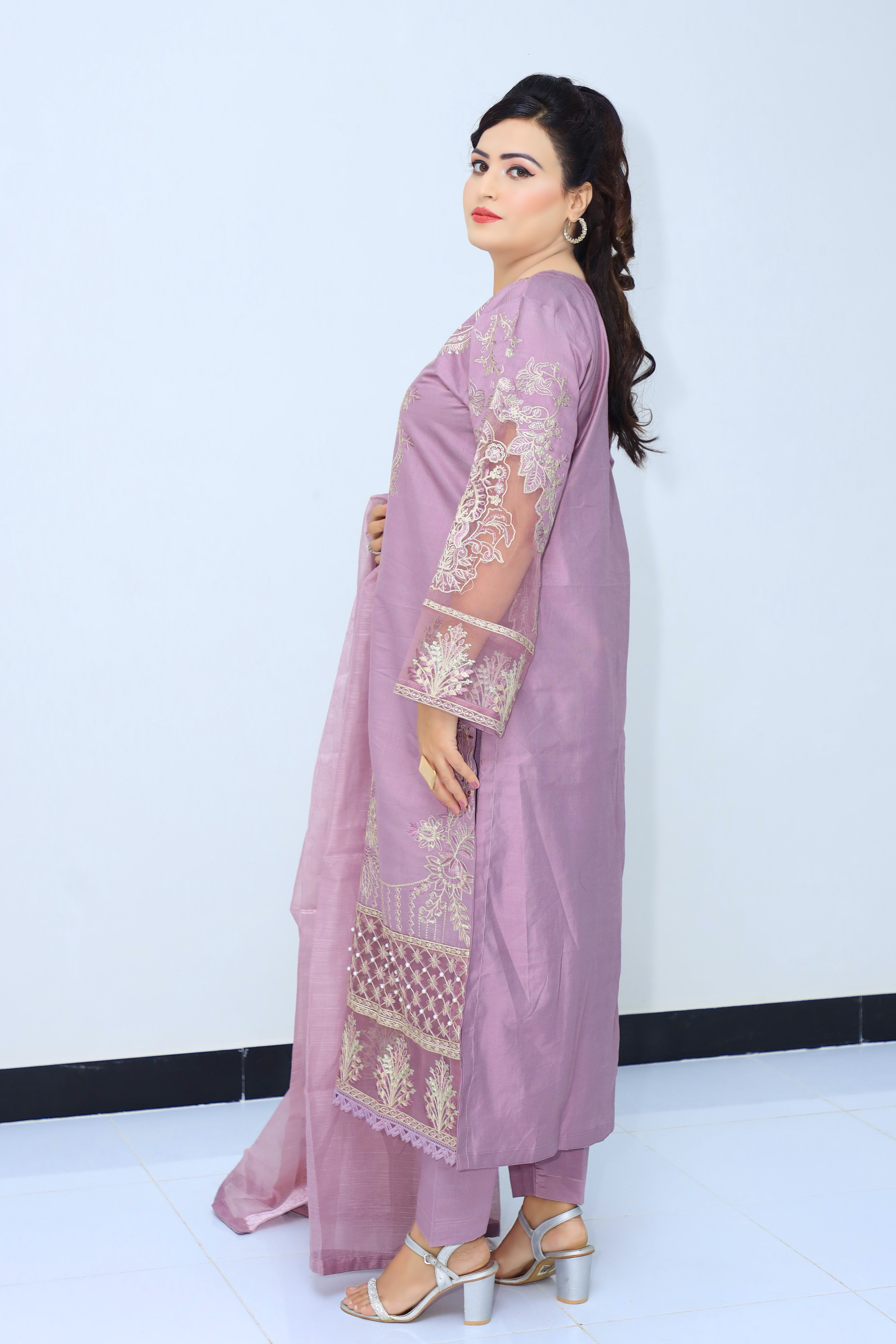 3-Piece Khadi Suit with Embroidered Neckline and Organza Detailing