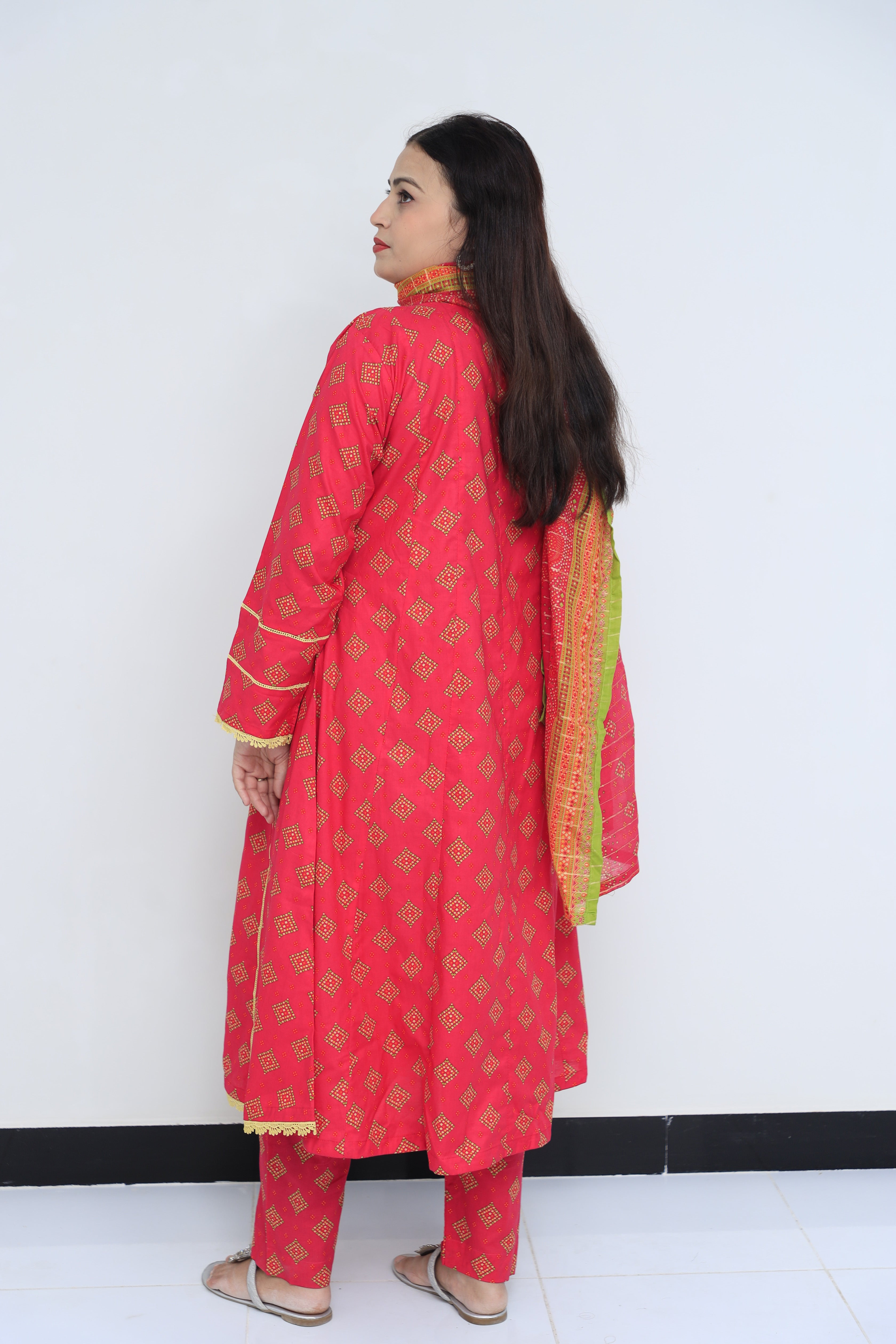 3Pc Lawn Airline Style Suit with Central Lace and Printed Design