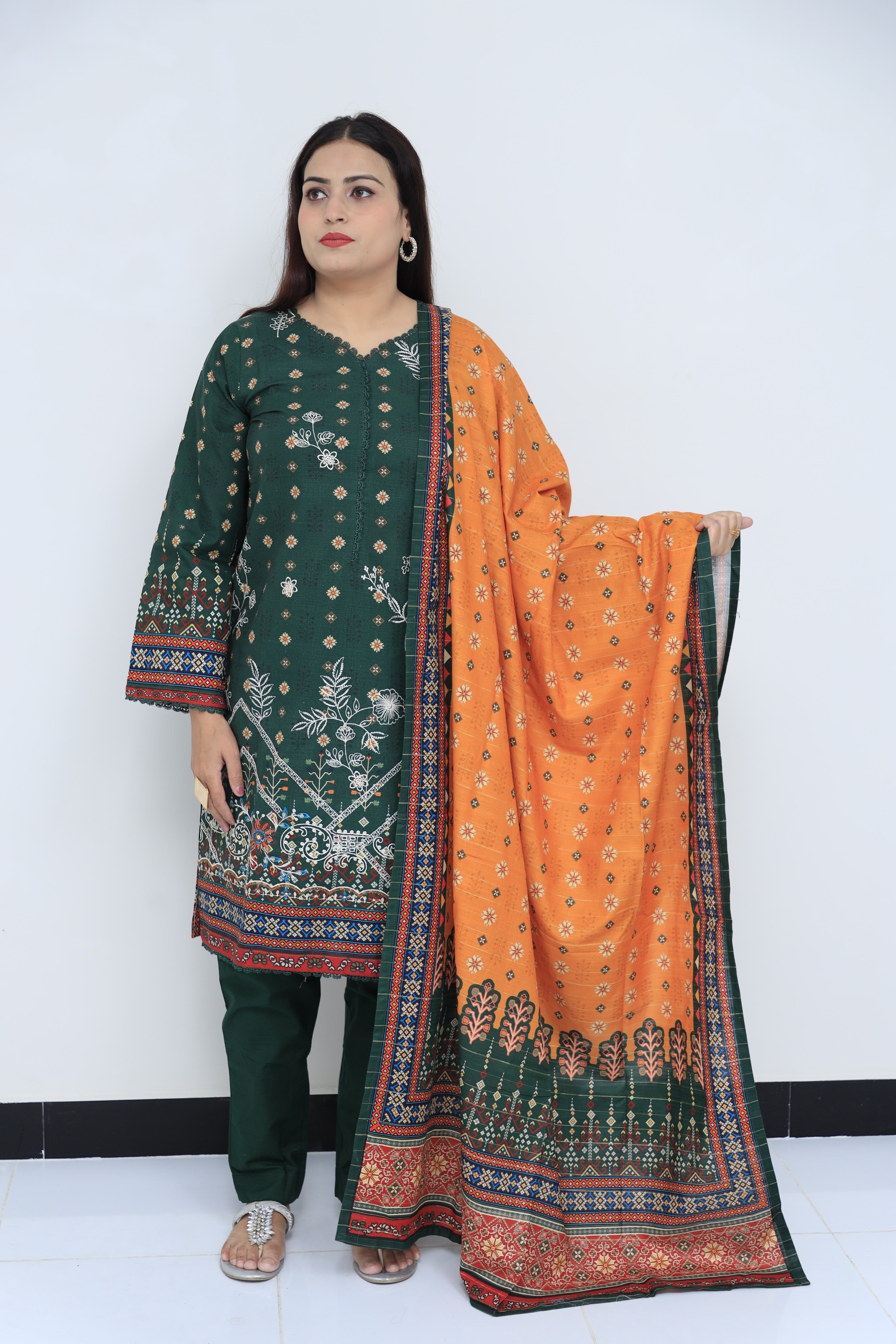 3Pc Khaddar Shalwar Qameez with Tilla and Thread Embroidery