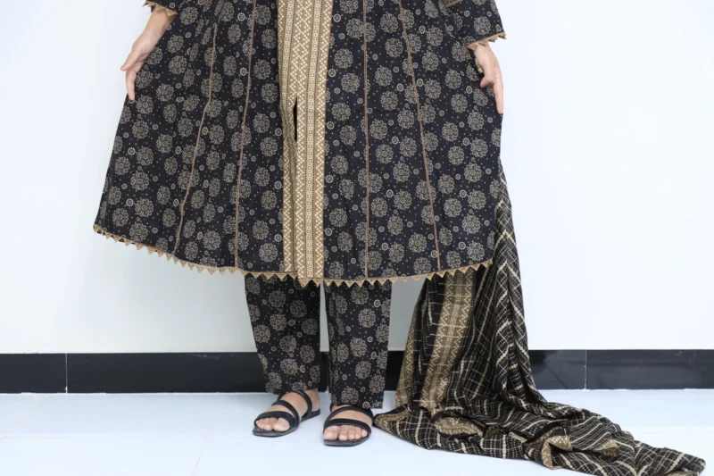 Stitched Lightweight Lawn Suit - Image 4