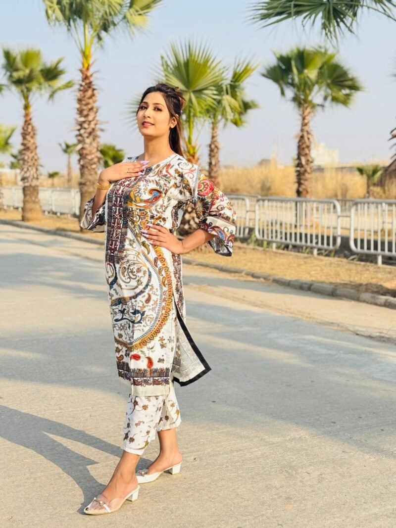 2-Piece Co-Ord Set in Cotton with Embroidery - Image 2