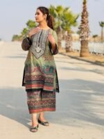 2-Piece Co-Ord Set in Cotton with Embroidery - Image 4