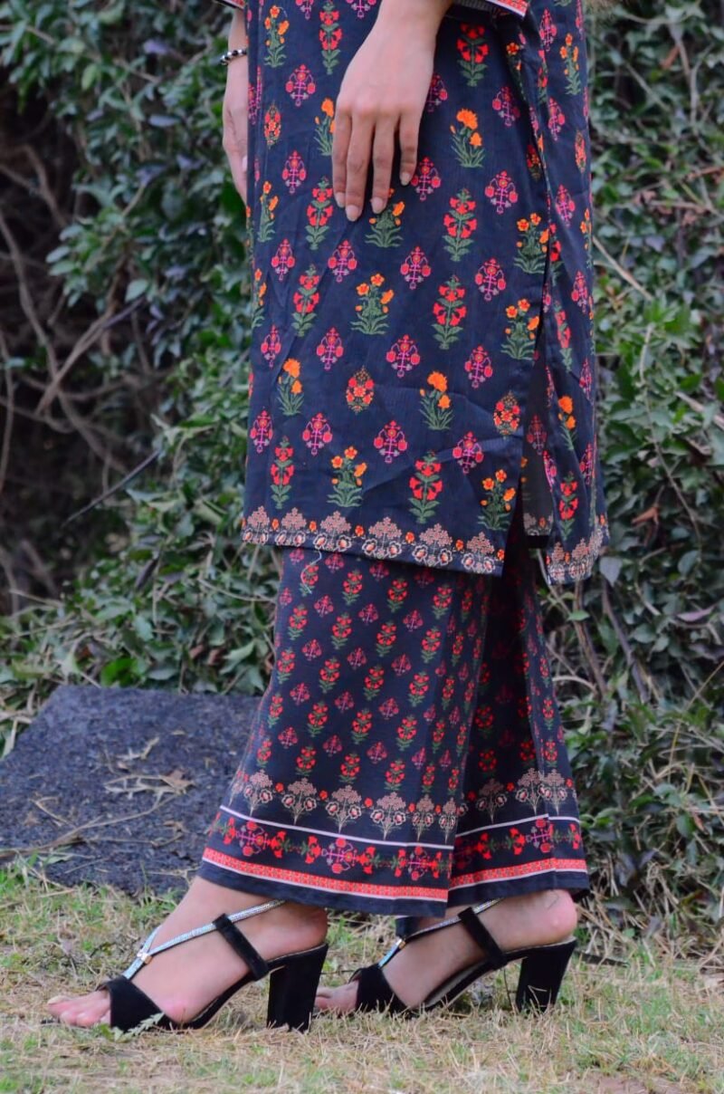 Elegant Black Floral 2-Piece Co-Ord Set with Mirror Neck Detail - Image 3