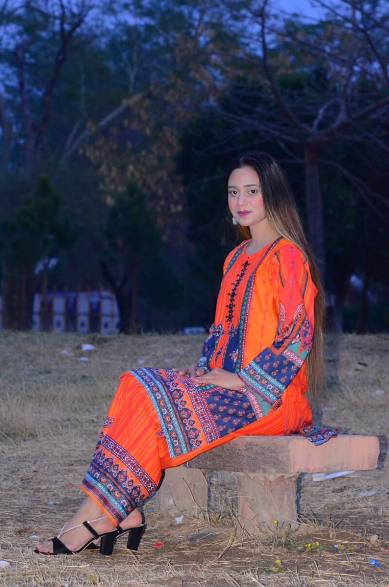 2-Piece Lawn Co-Ord Set with Beaded Neckline Detail - Image 3