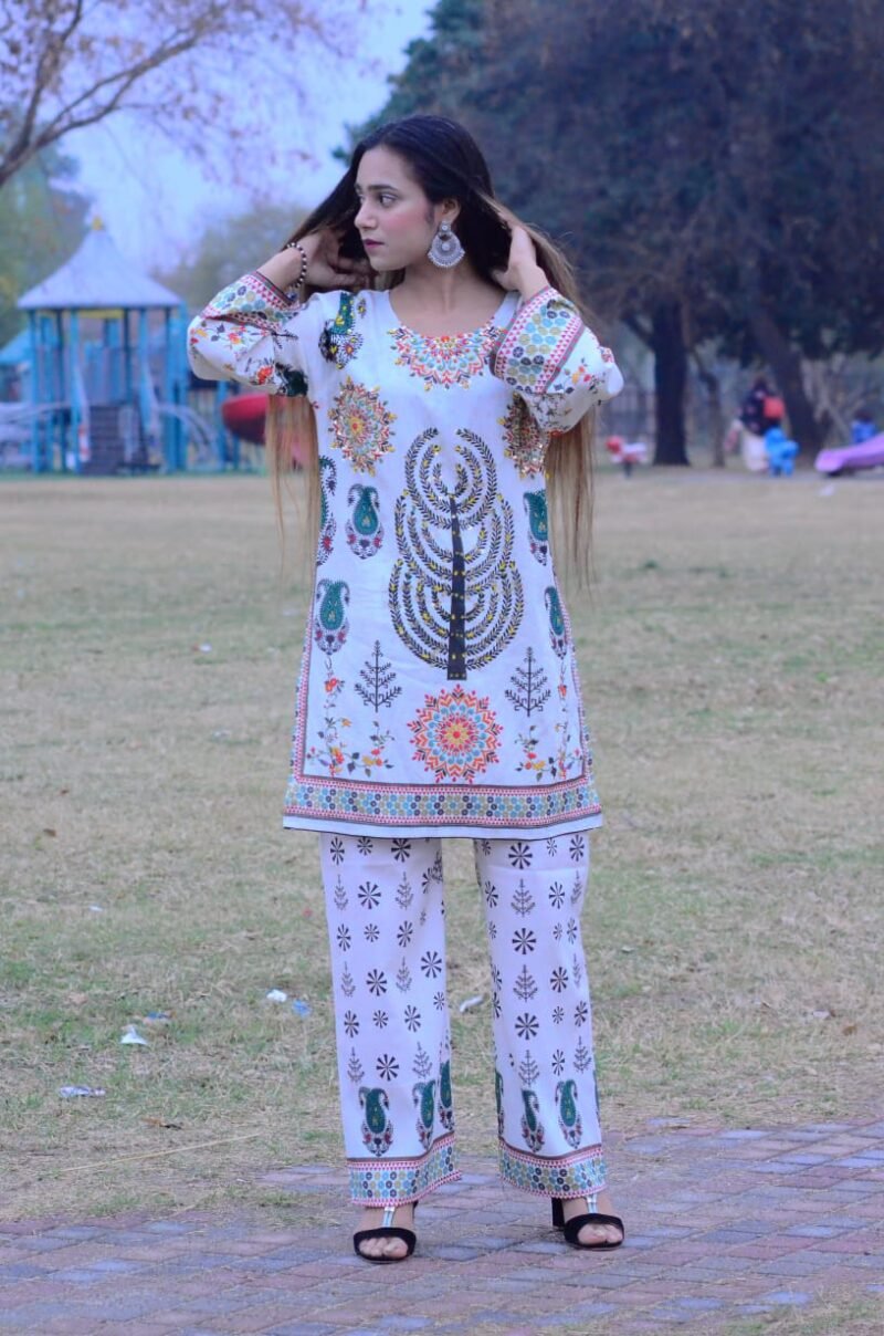 Elegant Summer Lawn Co-Ord Set with Embroidered Beaded Neckline