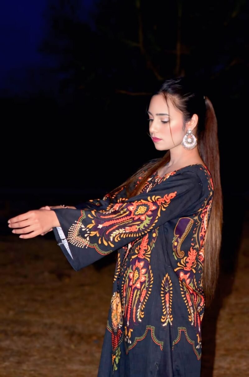 2-Piece Printed Co-Ord Set with Embroidered Neckline - Image 2