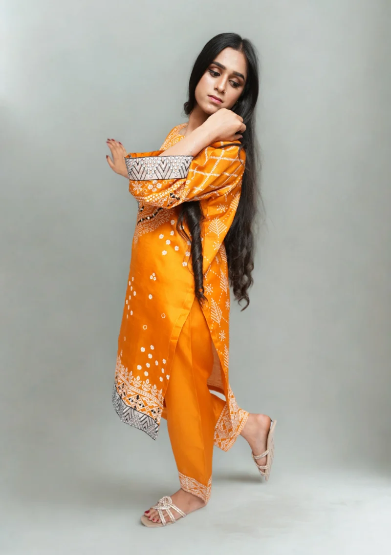 3-Piece Chunnri Set in Raw Silk – Radiant Orange with Mirror Work - Image 4