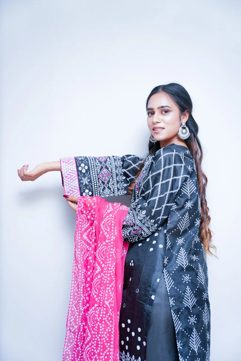 3-Piece Chunnri Set in Raw Silk – Black Grace with Mirror Work - Image 3